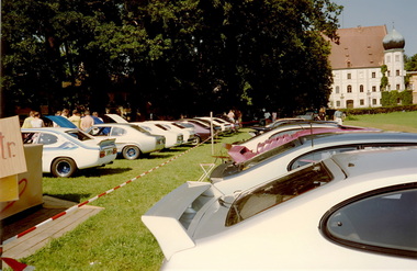 Links Capri I Modelle, rechts Capri III (II/78) Modelle
Capri I models on the left, Capri III (II/78) models on the right
A gauche, modles Capri I,  droite, modles Capri III (II/78)